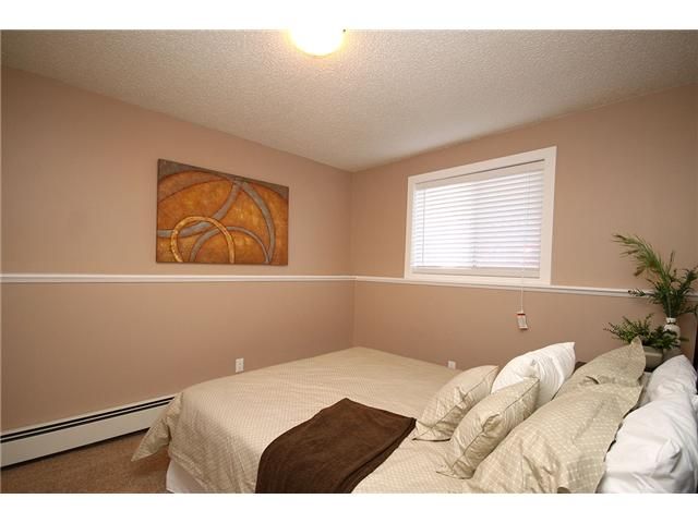 Photo 16: Photos: 7 605 67 Avenue SW in CALGARY: Kingsland Condo for sale (Calgary)  : MLS®# C3446570