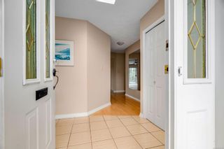 Photo 8: 2495 Wilcox Terr in Central Saanich: CS Tanner House for sale : MLS®# 910771