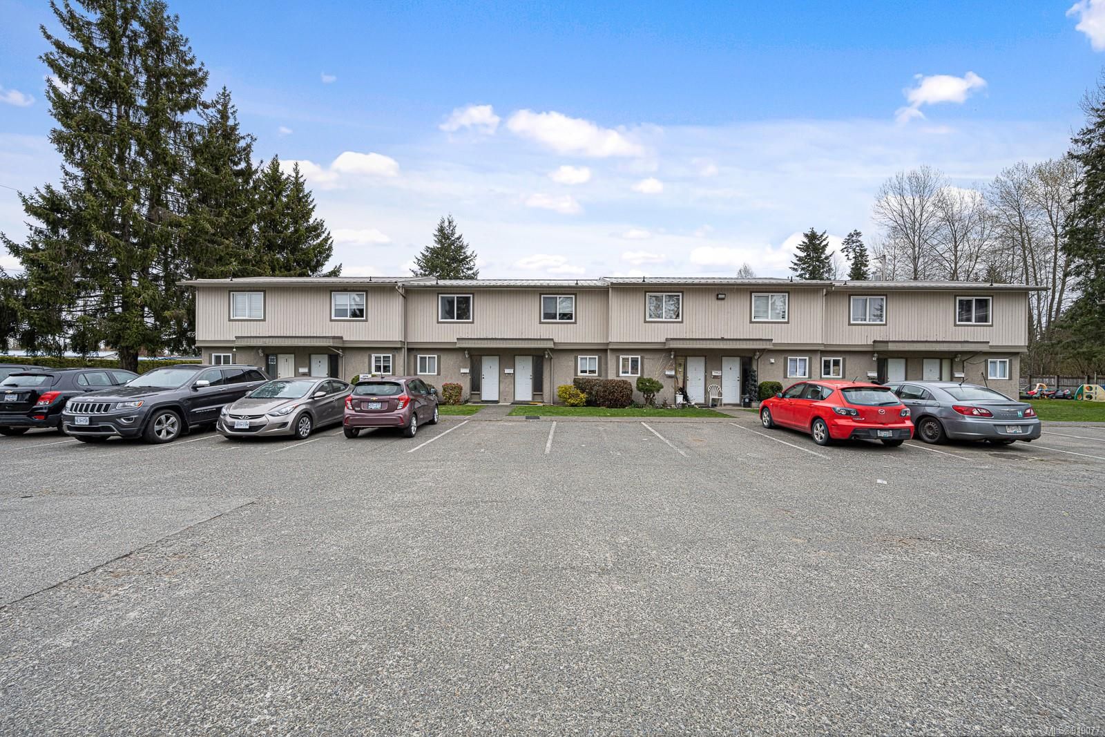 Main Photo: 5 1720 13th St in Courtenay: CV Courtenay City Row/Townhouse for sale (Comox Valley)  : MLS®# 919077