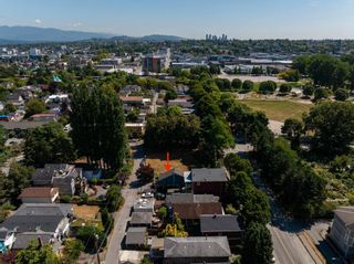 Photo 37: 777 PRIOR Street in Vancouver: Strathcona 1/2 Duplex for sale (Vancouver East)  : MLS®# R2811896