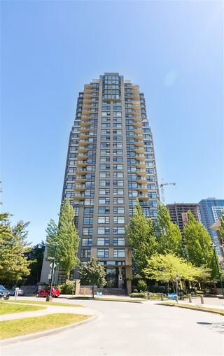 Photo 12: 2308 5380 OBEN Street in Vancouver: Collingwood VE Condo for sale in "URBA" (Vancouver East)  : MLS®# R2171062