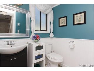 Photo 5: 1068 Costin Ave in VICTORIA: La Langford Proper Half Duplex for sale (Langford)  : MLS®# 635699