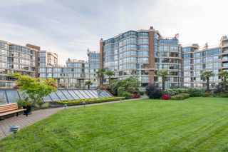 Photo 8: 209 1470 PENNYFARTHING Drive in Vancouver: False Creek Condo for sale in "HARBOUR COVE" (Vancouver West)  : MLS®# R2268174