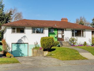 Main Photo: 1735 Townley St in Saanich: SE Camosun House for sale (Saanich East)  : MLS®# 926719
