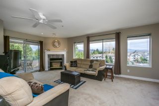Photo 4: 440 33173 OLD YALE RD Road in Abbotsford: Central Abbotsford Condo for sale : MLS®# R2120894