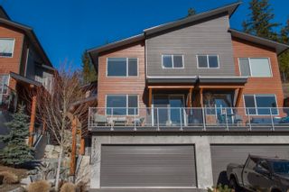 Photo 1: 41294 HORIZON Drive in Squamish: Tantalus 1/2 Duplex for sale in "Skyridge" : MLS®# R2666626