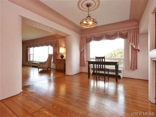Photo 9: 318 Clifton Terr in VICTORIA: Es Saxe Point House for sale (Esquimalt)  : MLS®# 714838