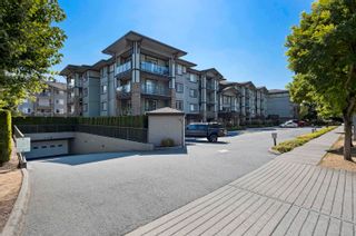Photo 3: 403 2038 SANDALWOOD Crescent in Abbotsford: Central Abbotsford Condo for sale in "The Element" : MLS®# R2721293