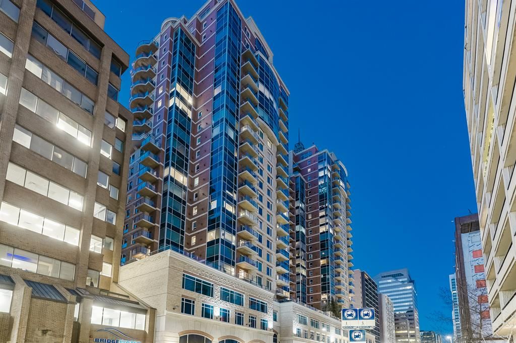 Main Photo: 603 920 5 Avenue SW in Calgary: Downtown Commercial Core Apartment for sale : MLS®# A2043688