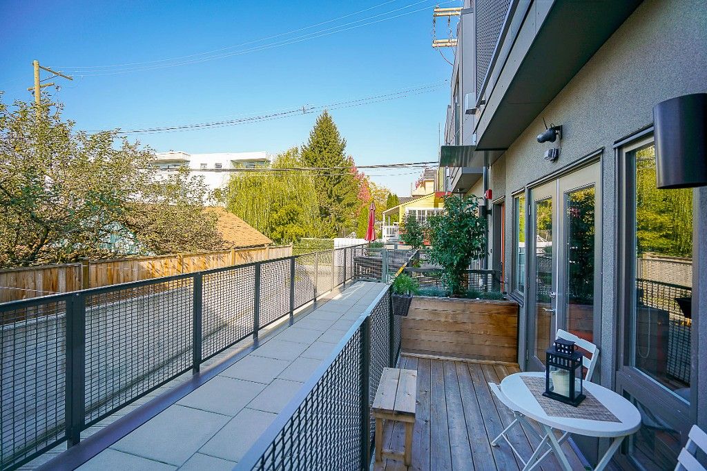 Photo 5: Photos: 3185 St. George Street in Vancouver: Mount Pleasant VE Townhouse for sale (Vancouver East)  : MLS®# R2114807