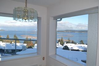 Photo 2: 1056 Highview Terr in Nanaimo: Na South Nanaimo Row/Townhouse for sale : MLS®# 919314