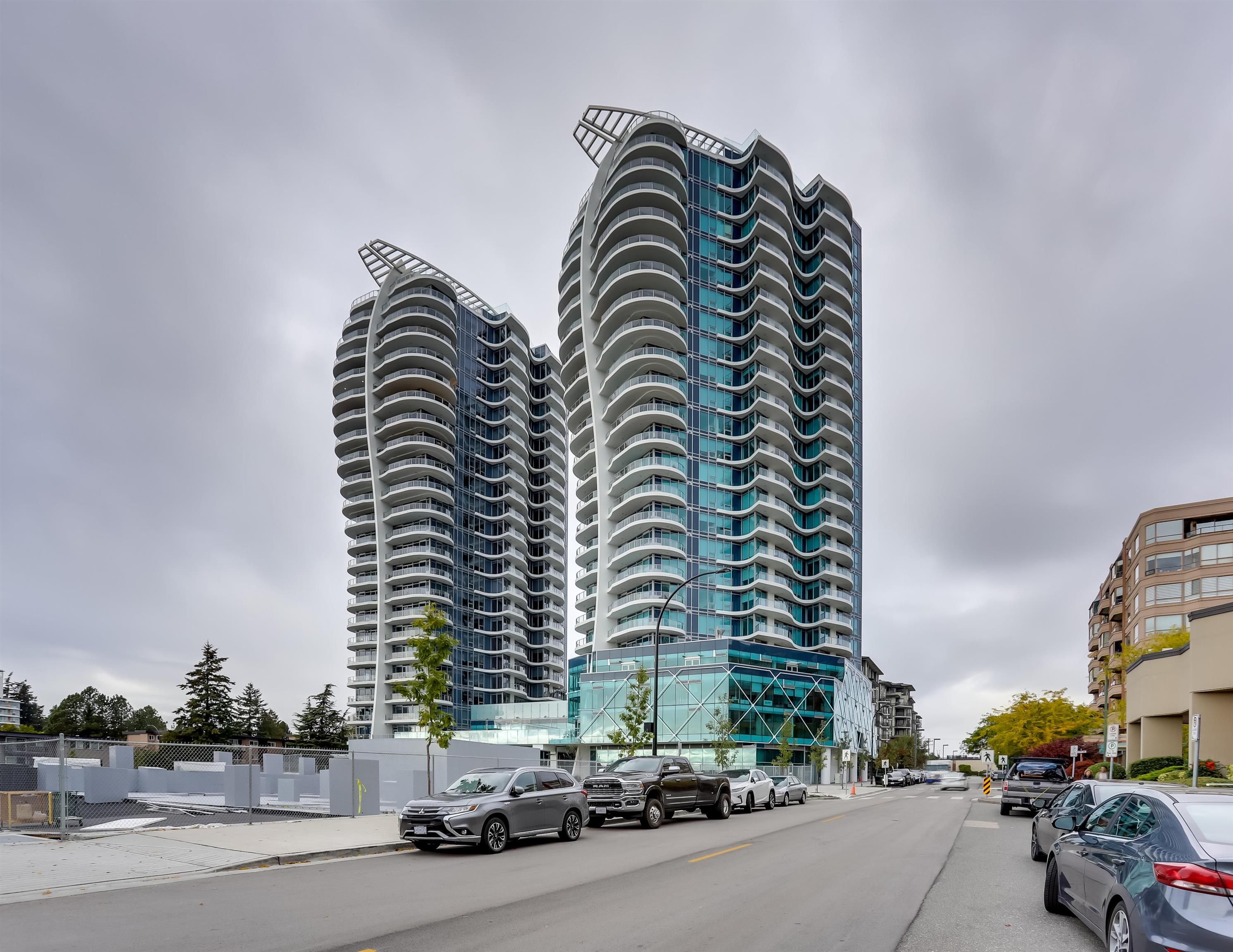 Main Photo: 1504 1501 FOSTER STREET: White Rock Condo for sale (South Surrey White Rock)  : MLS®# R2734789
