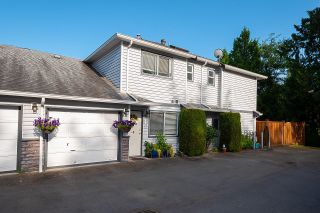 Photo 3: 110 9507 208 Street in Langley: Walnut Grove Townhouse for sale in "YORKSON MANOR" : MLS®# R2797189