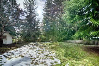 Photo 37: 5221 RADCLIFFE Road in Sechelt: Sechelt District House for sale in "Selma Park" (Sunshine Coast)  : MLS®# R2757291