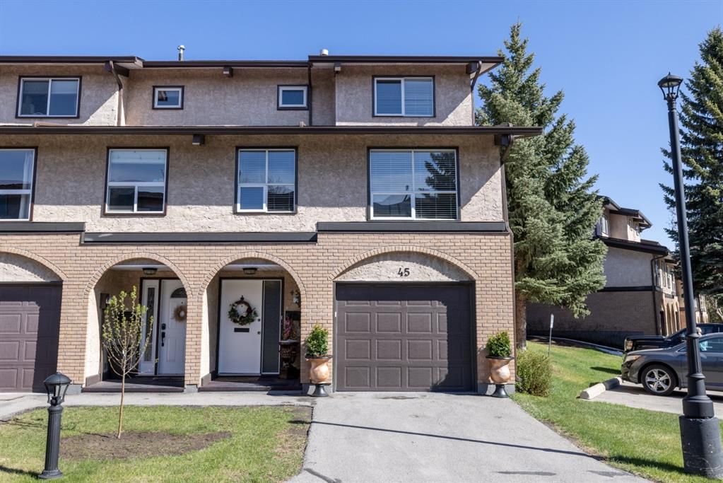 Main Photo: 45 1011 Canterbury Drive SW in Calgary: Canyon Meadows Row/Townhouse for sale : MLS®# A1217116