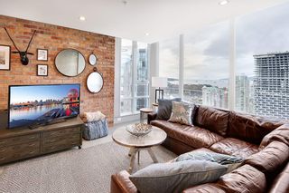 Photo 1: 3301 1495 RICHARDS Street in Vancouver: Yaletown Condo for sale in "Azura II" (Vancouver West)  : MLS®# R2242935