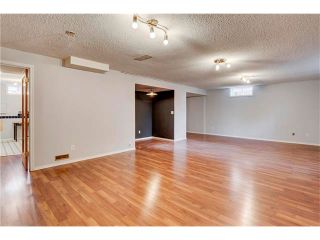 Photo 32: 6120 84 Street NW in Calgary: Silver Springs House for sale : MLS®# C4049555