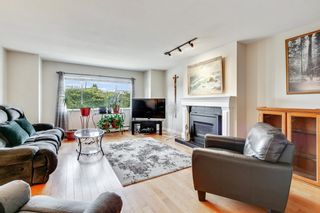 Photo 2: 4 260 E 4TH Street in North Vancouver: Lower Lonsdale Townhouse for sale : MLS®# R2796347