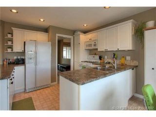 Photo 4: 2249 Lillooet Crescent in Kelowna: Other for sale : MLS®# 10043907