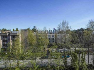 Photo 15: 24 1345 W 4TH Avenue in Vancouver: False Creek Townhouse for sale in "Granville Island Village" (Vancouver West)  : MLS®# R2564890