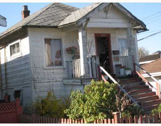Photo 1: 3635 PRINCE ALBERT Street in Vancouver: Fraser VE House for sale (Vancouver East)  : MLS®# V809495