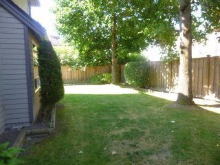 Photo 12: 16 8631 NO 3 RD Road in Richmond: Broadmoor Townhouse for sale in "EMPRESS COURT" : MLS®# V1079274