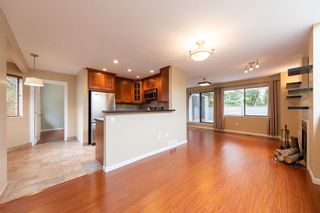 Photo 4: 8586 WILDERNESS Court in Burnaby: Forest Hills BN Townhouse for sale in "SIMON FRASER VILLAGE" (Burnaby North)  : MLS®# R2501079
