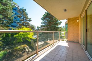 Photo 24: 301 2288 W 40TH Avenue in Vancouver: Kerrisdale Condo for sale in "KERRISDALE PARC" (Vancouver West)  : MLS®# R2877502