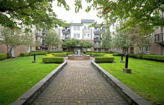 Photo 1: 411 5430 201 Street in Langley: Langley City Condo for sale in "Sonnet" : MLS®# R2304221
