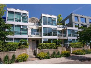 Photo 12: 139 MILROSS Avenue in Vancouver: Downtown VE Townhouse for sale in "CREEKSIDE" (Vancouver East)  : MLS®# R2553176