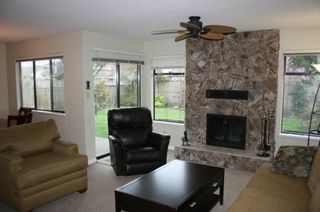 Photo 2: 15076 19A Avenue in Southmere: Home for sale : MLS®# F1109436