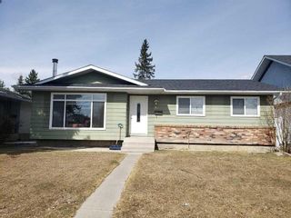 Photo 1: 408 Whiteside Road NE in Calgary: Whitehorn Detached for sale : MLS®# A2129246