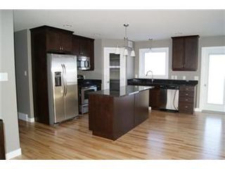 Photo 2: 324 Player Crescent: Warman Single Family Dwelling for sale (Saskatoon NW)  : MLS®# 388449