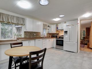 Photo 6: 122 2500 Florence Lake Rd in Langford: La Florence Lake Manufactured Home for sale : MLS®# 918551