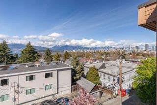 Photo 26: 405 2211 W 2ND Avenue in Vancouver: Kitsilano Condo for sale in "Kitsilano Terrace" (Vancouver West)  : MLS®# R2683496