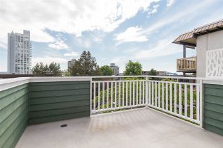 Photo 19: C 136 W 4TH Street in North Vancouver: Lower Lonsdale Townhouse for sale : MLS®# R2454273