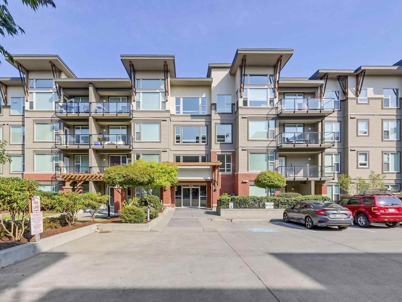 Main Photo: 414 33538 MARSHALL Road in Abbotsford: Central Abbotsford Condo for sale in "CROSSING" : MLS®# R2303349