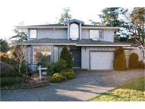 Main Photo:  in VICTORIA: SE Cedar Hill House for sale (Saanich East)  : MLS®# 416469