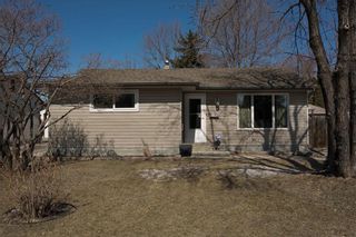 Photo 1: 15 Meadowbrook Road in Winnipeg: Southdale Residential for sale (2H)  : MLS®# 202107336
