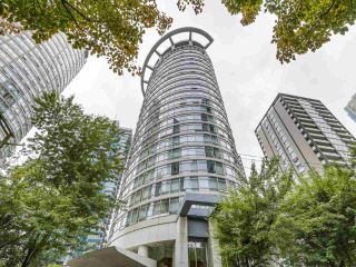 Photo 1: 1805 1288 ALBERNI Street in Vancouver: West End VW Condo for sale in "THE PALISADES" (Vancouver West)  : MLS®# R2106505