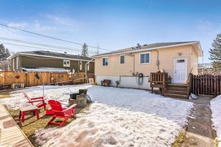 Photo 3: 6348 33 Avenue NW in Calgary: Bowness Detached for sale : MLS®# A1074512