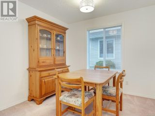 Photo 12: 112 Camas Lane in View Royal: House for sale : MLS®# 954083