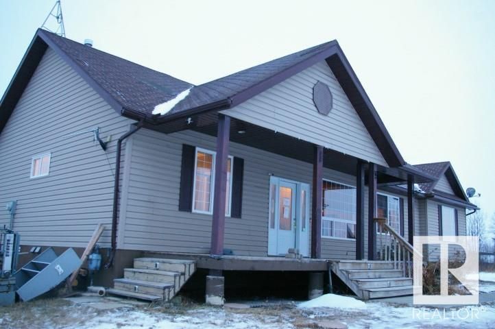Main Photo: 9124 Highway 18: Rural Lac Ste. Anne County House for sale : MLS®# E4321748