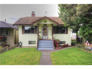 Photo 1: 2525 E 19TH Avenue in Vancouver: Renfrew Heights House for sale (Vancouver East)  : MLS®# V1121934
