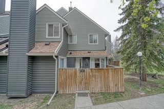 Main Photo: 163 76 Glamis Green SW in Calgary: Glamorgan Row/Townhouse for sale : MLS®# A1218749