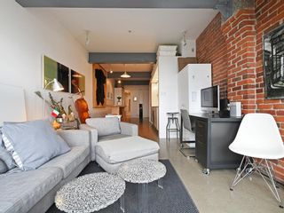 Photo 3: 501 53 W HASTINGS Street in Vancouver: Downtown VW Condo for sale in "PARIS BLOCK" (Vancouver West)  : MLS®# R2404380