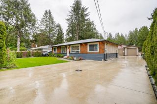 Photo 2: Home for sale - 19904 36 Avenue in Langley, V3A 2R4