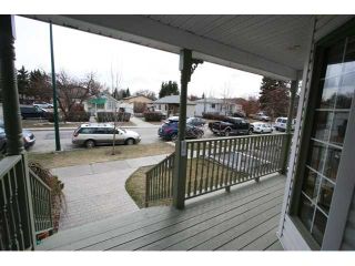 Photo 3: 250 25 Avenue NE in CALGARY: Tuxedo Residential Detached Single Family for sale (Calgary)  : MLS®# C3421200