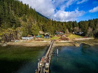 Photo 2: 9 BRIGHTON Beach in North Vancouver: Indian Arm House for sale in "Brighton Beach" : MLS®# R2735575
