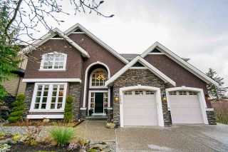 Photo 2: 3279 BOXWOOD Court in Abbotsford: Abbotsford East House for sale in "The Highlands" : MLS®# R2444618